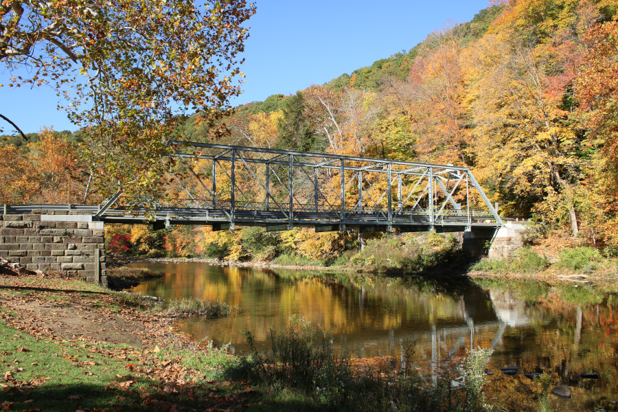 Bridge crossing Little Beaver Creek